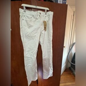 Levi’s white jeans